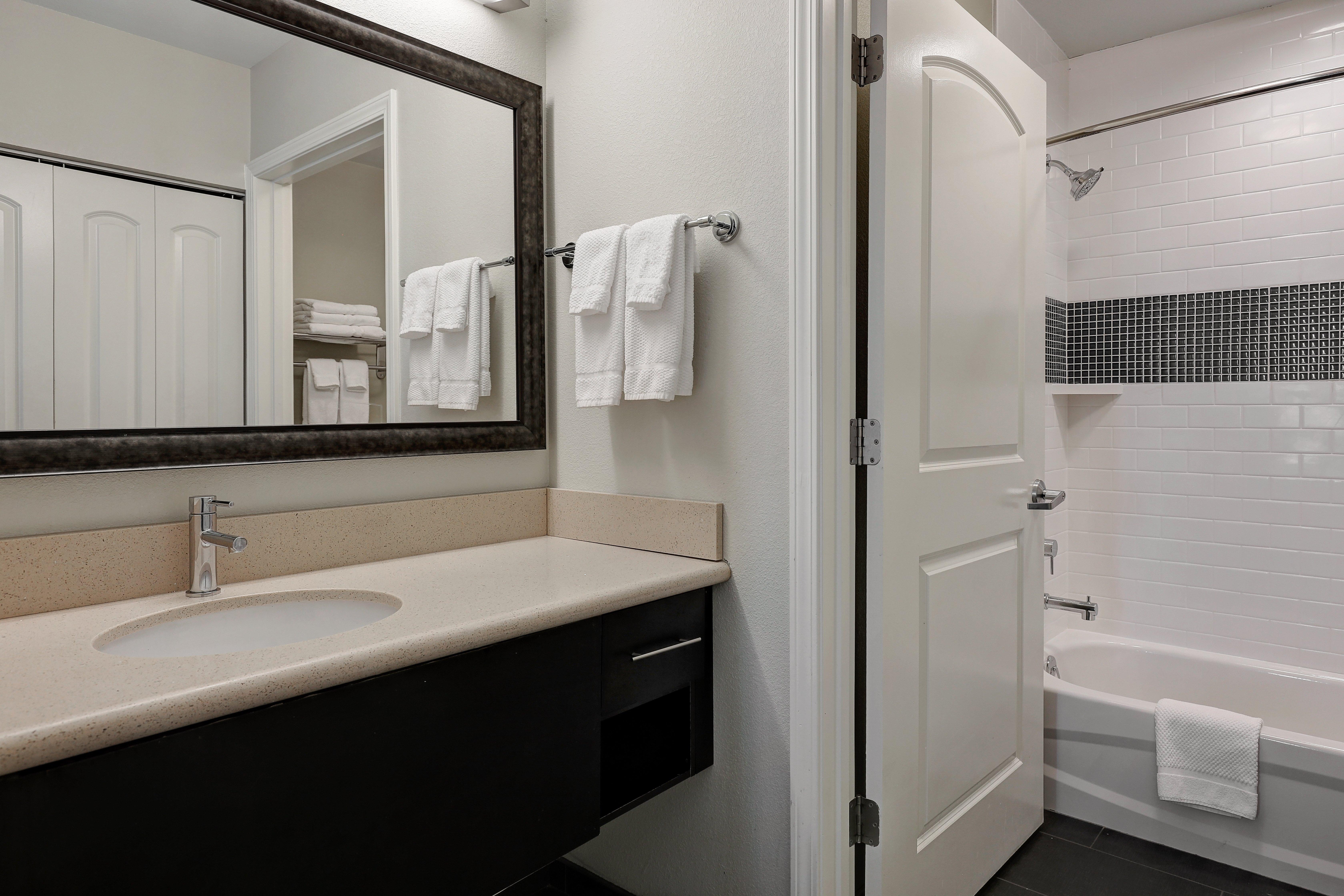 Staybridge Suites Washington D.C. - Greenbelt By Ihg Lanham Bagian luar foto